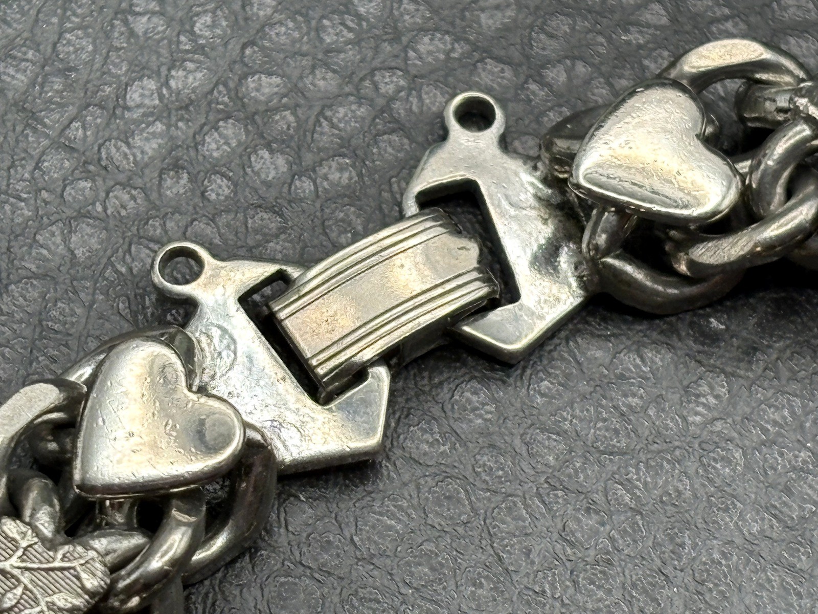 Vintage Heavy Chunky Silver Tone Heart Charm Starter Cuban Link Chain Bracelet