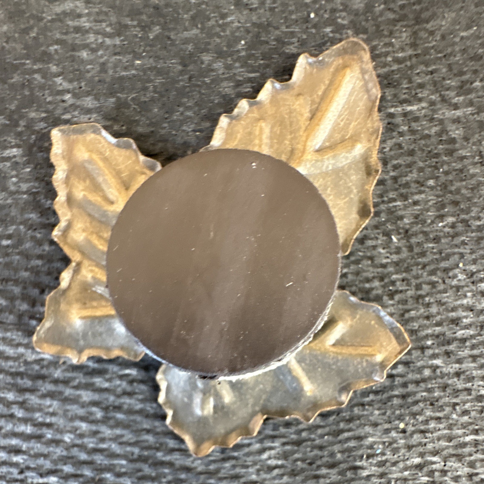 Leaf Shaped Metal Magnet 1 inch