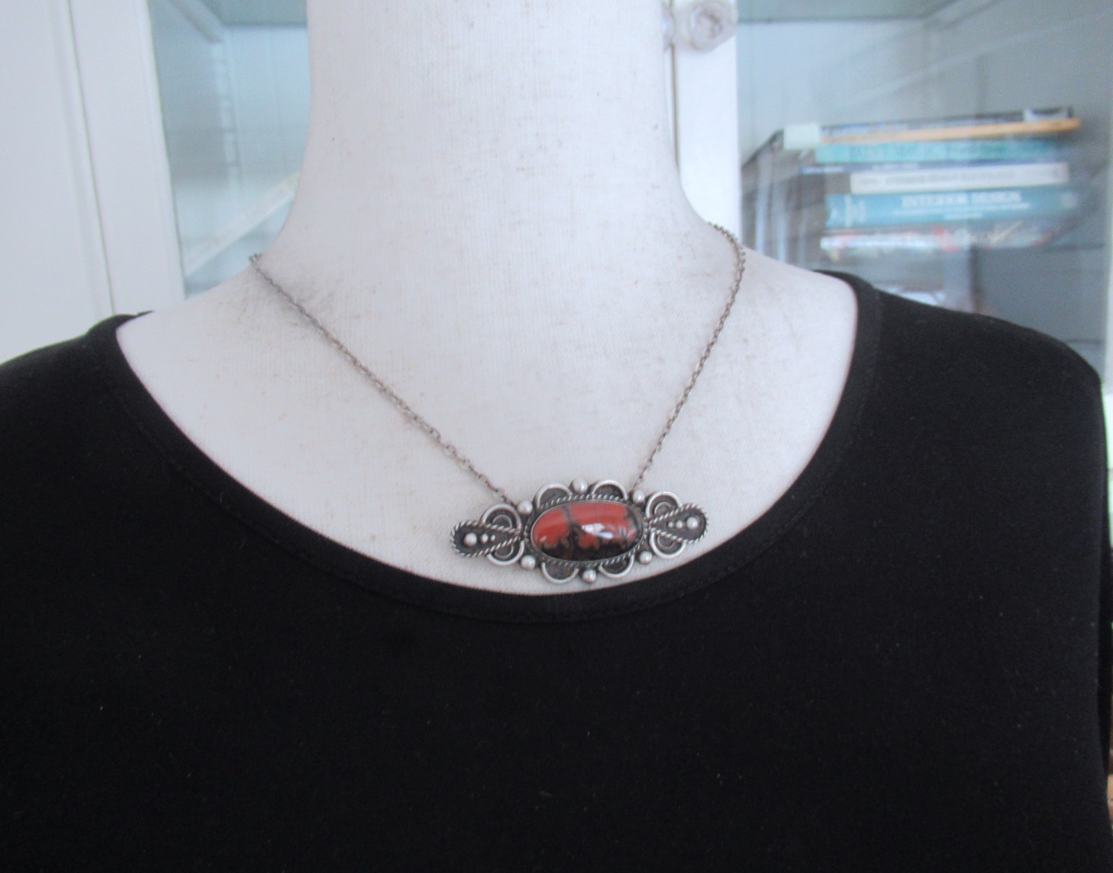 2 3/8 INCHES VINTAGE NAVAJO STERLING PETRIFIED WOOD PENDANT NECKLACE BROOCH