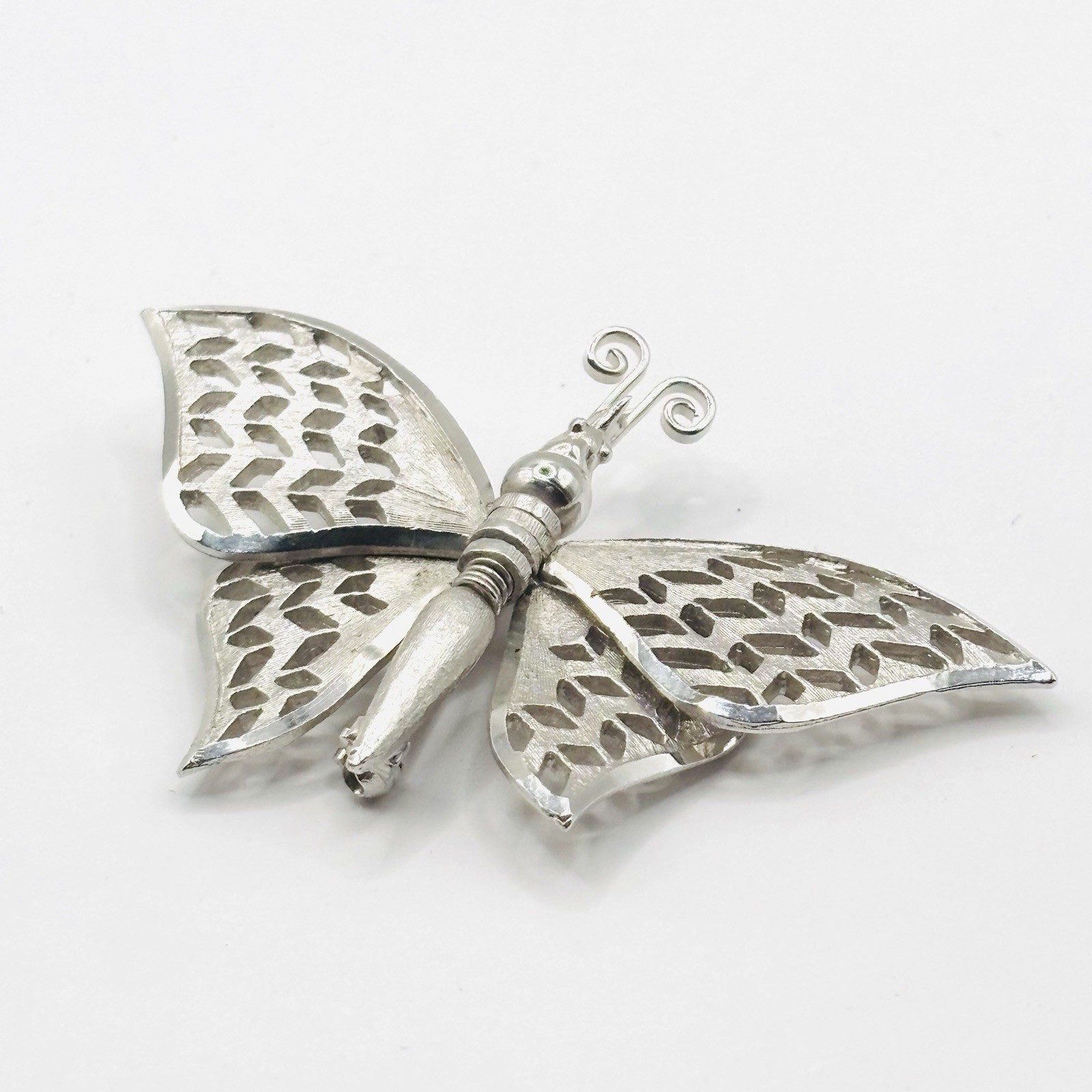 Brooch Metal Butterfly Silver Tone Vintage