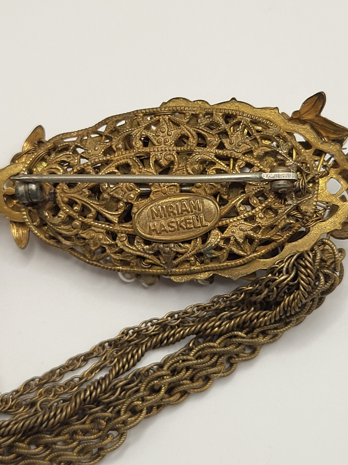 Signed MIRIAM HASKELL Art Nouveau Gold Plate Filigree Baroque Faux Pearl Brooch