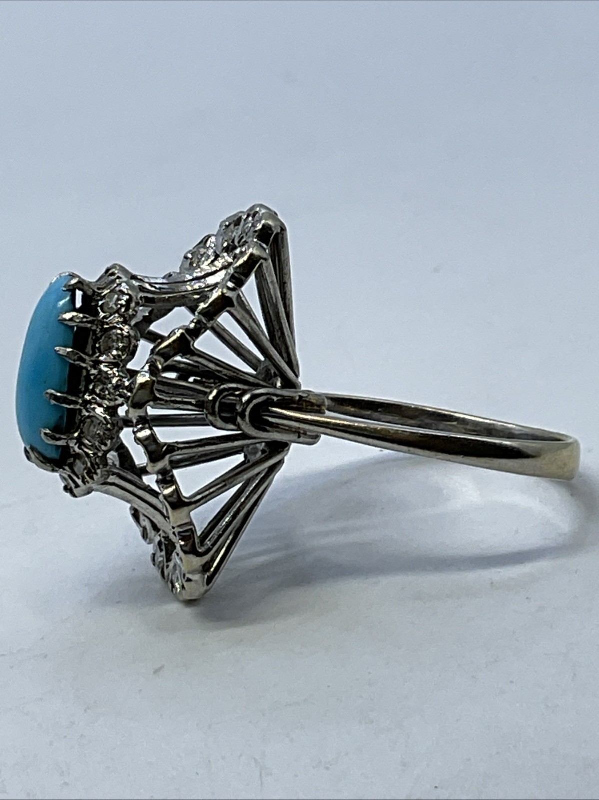 Ladies Ring Solid 18K W.Gold Turquoise & Diamond UNUSUAL DESIGN VINTAGE HANDMADE