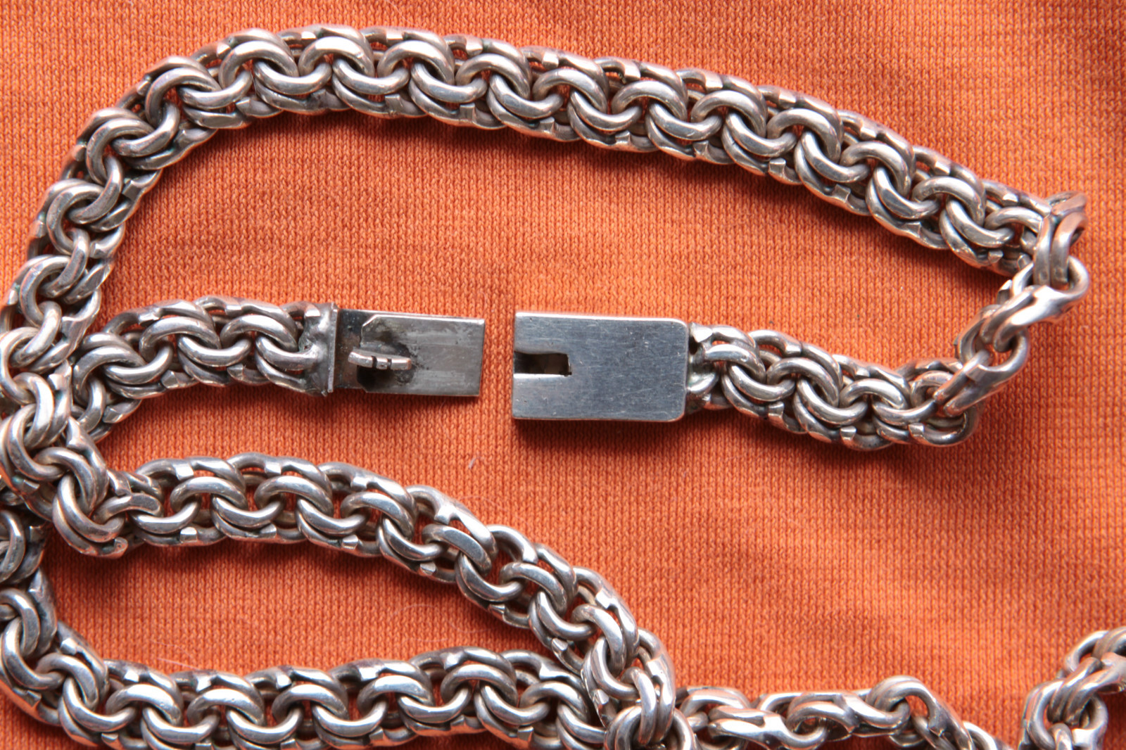 Vintage Sterling Silver Hand Made Mexico Chain 65.3 grams 18 3/4″ long 8mm