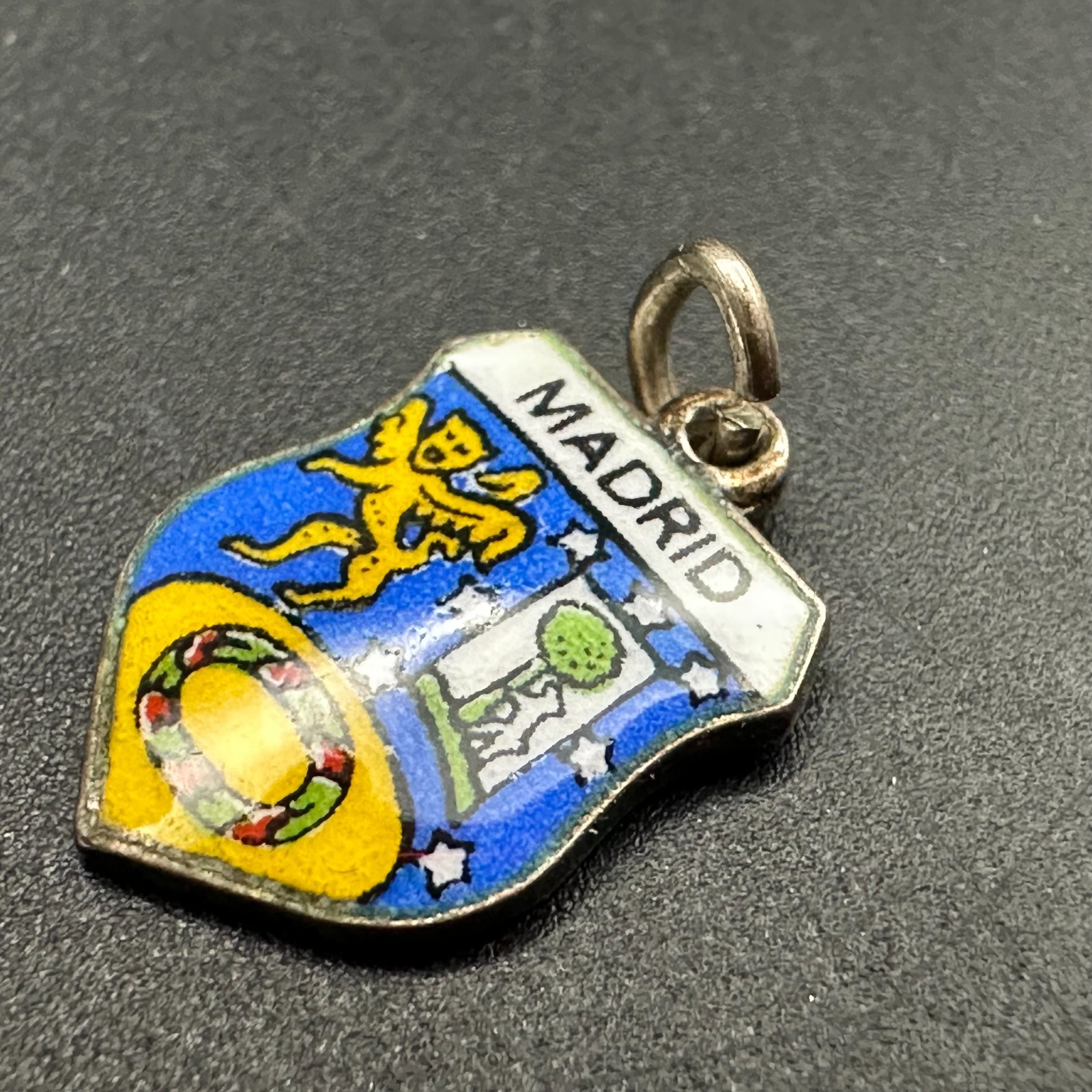 VINTAGE ENAMEL MADRID SPAIN SHIELD CHARM ESPANA COAT OF ARMS Marked 800 1cm