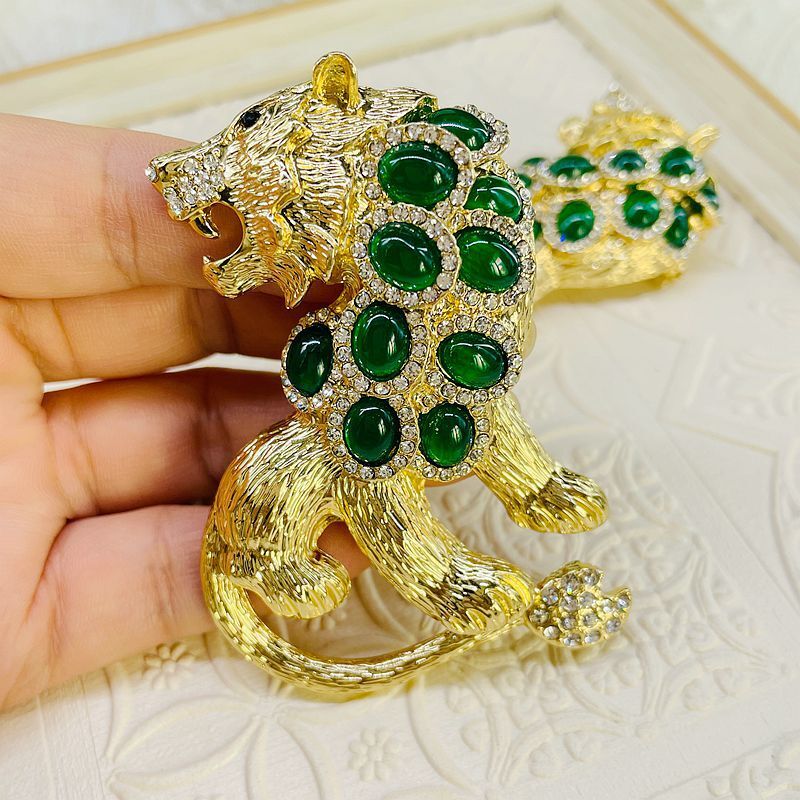Men Women Ancient Domineering Lion Vintage Brooch Antique Jewelry Luxury Gift