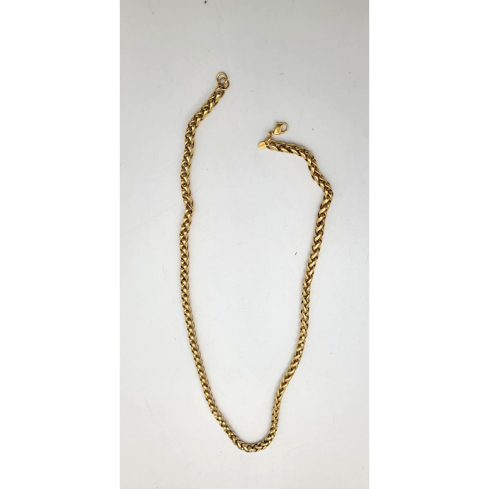 VTG 24″ Monet Triple Gold-Plated Hollow Wheat Spiga Link Braided Chain Necklace