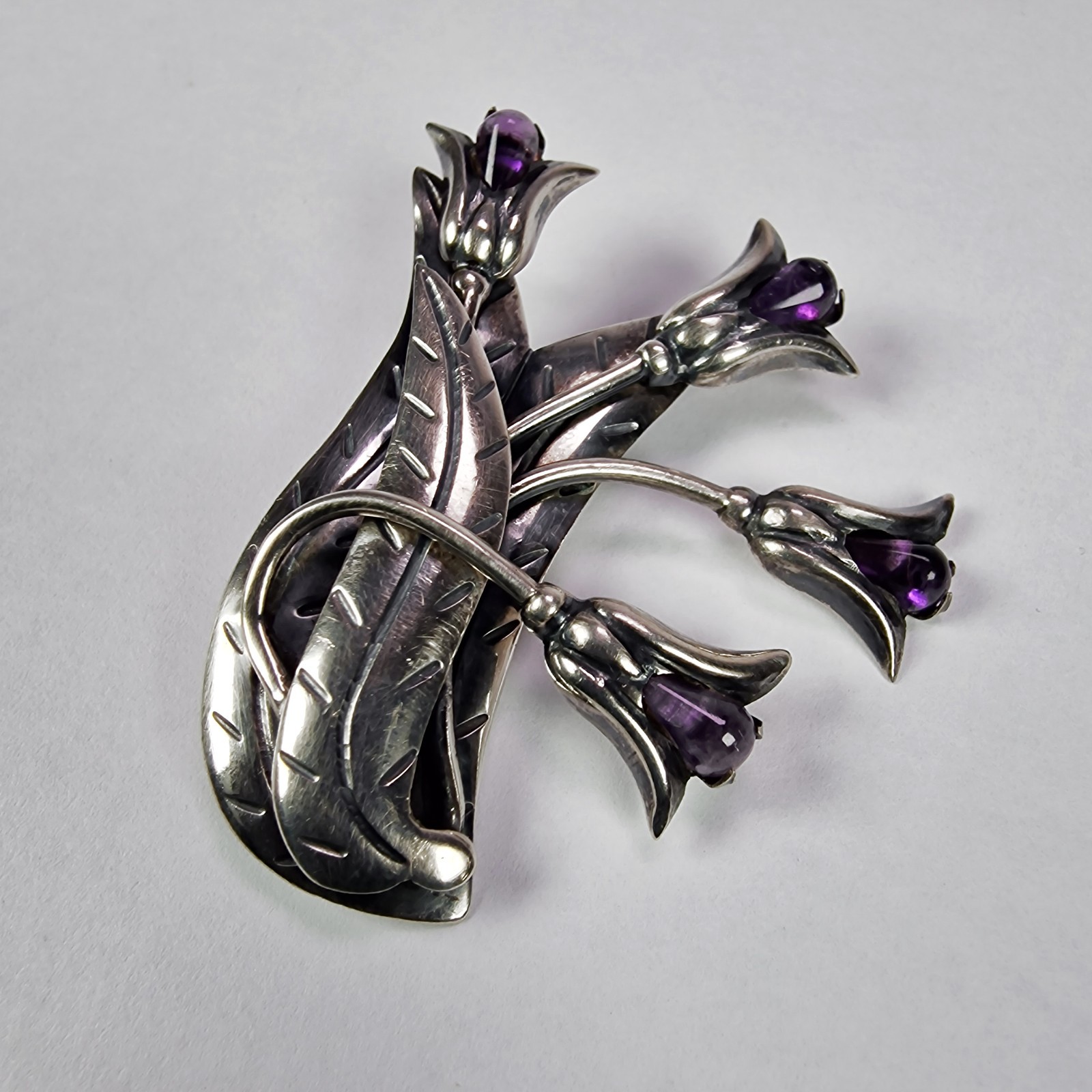 La Cucaracha Amethyst Tulip Flower Pin Brooch 980 Silver Taxco Mexico 1930 to 50