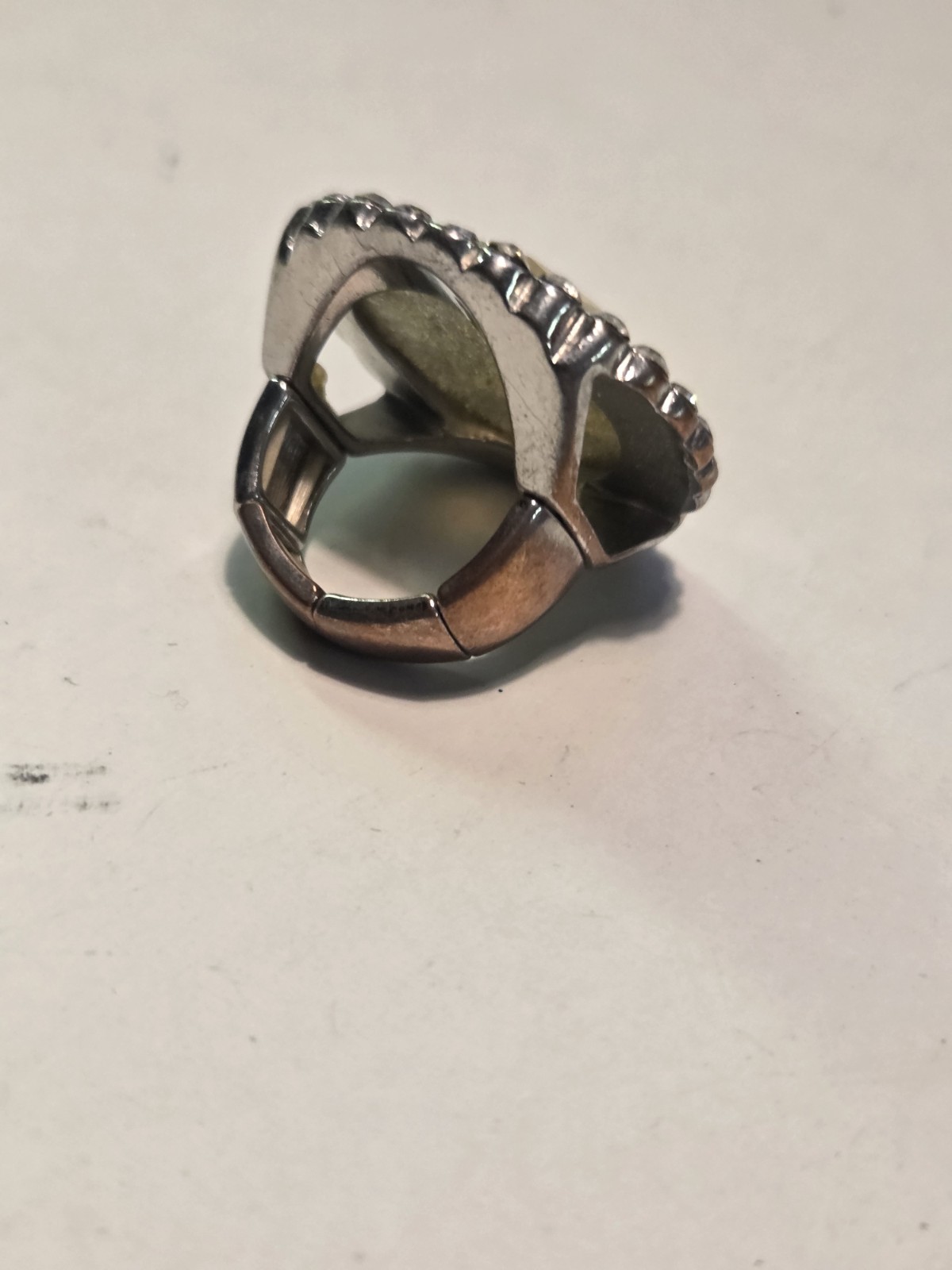 Vintage Stretch Band Ring. See Pics