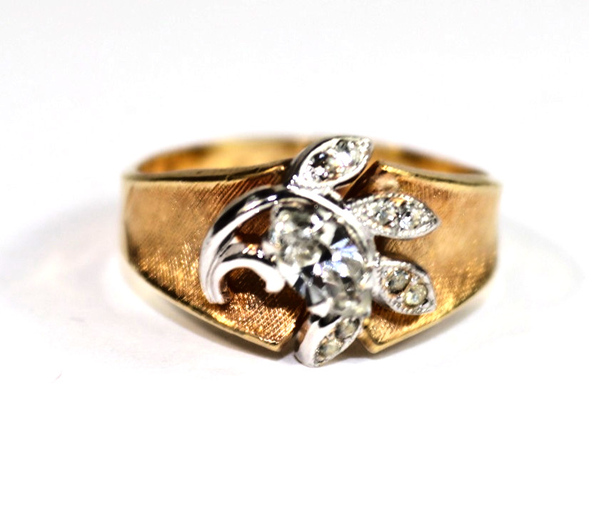 Vintage 18K HGE Signed Cocktail Ring Size 10 Marquise Floral Cluster Textured