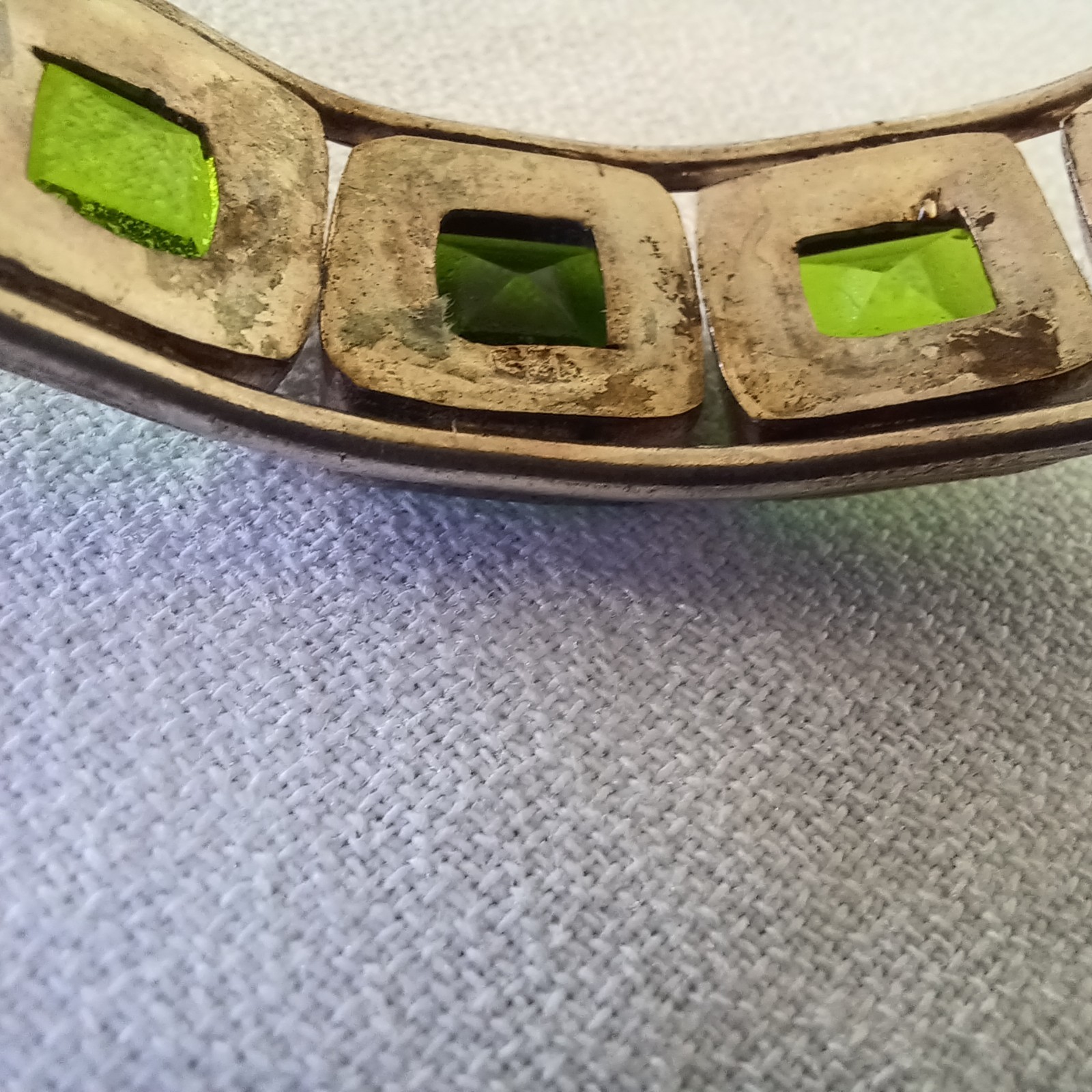 Vintage Sterling Artisan Bangle Bracelet Lge. Lime Green Square Stones 7.75″ Adj