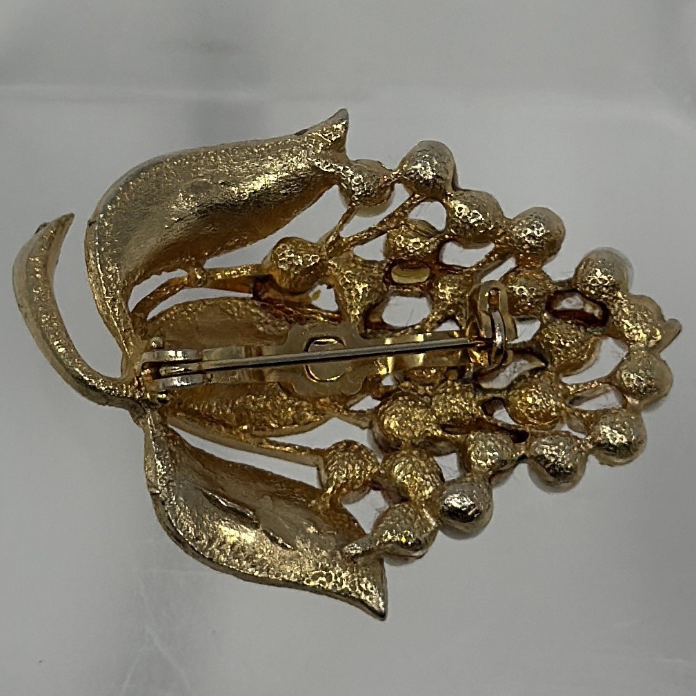 Vintage Gold Tone Bunch Of Grapes Brooch Faux Pearl Cluster Textured Elegant Pin