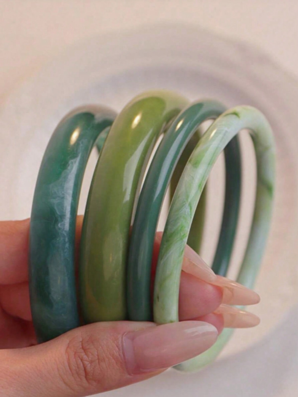 4pcs Multicolor 27 Resin Acrylic Bangle Bracelets For Women Daily Wear