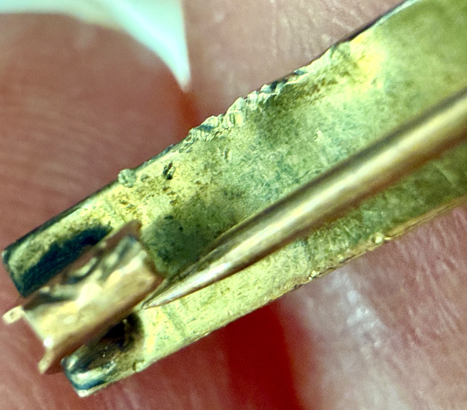 Etched gold or gold-filled baby beauty Victorian Edwardian safety clasp pin