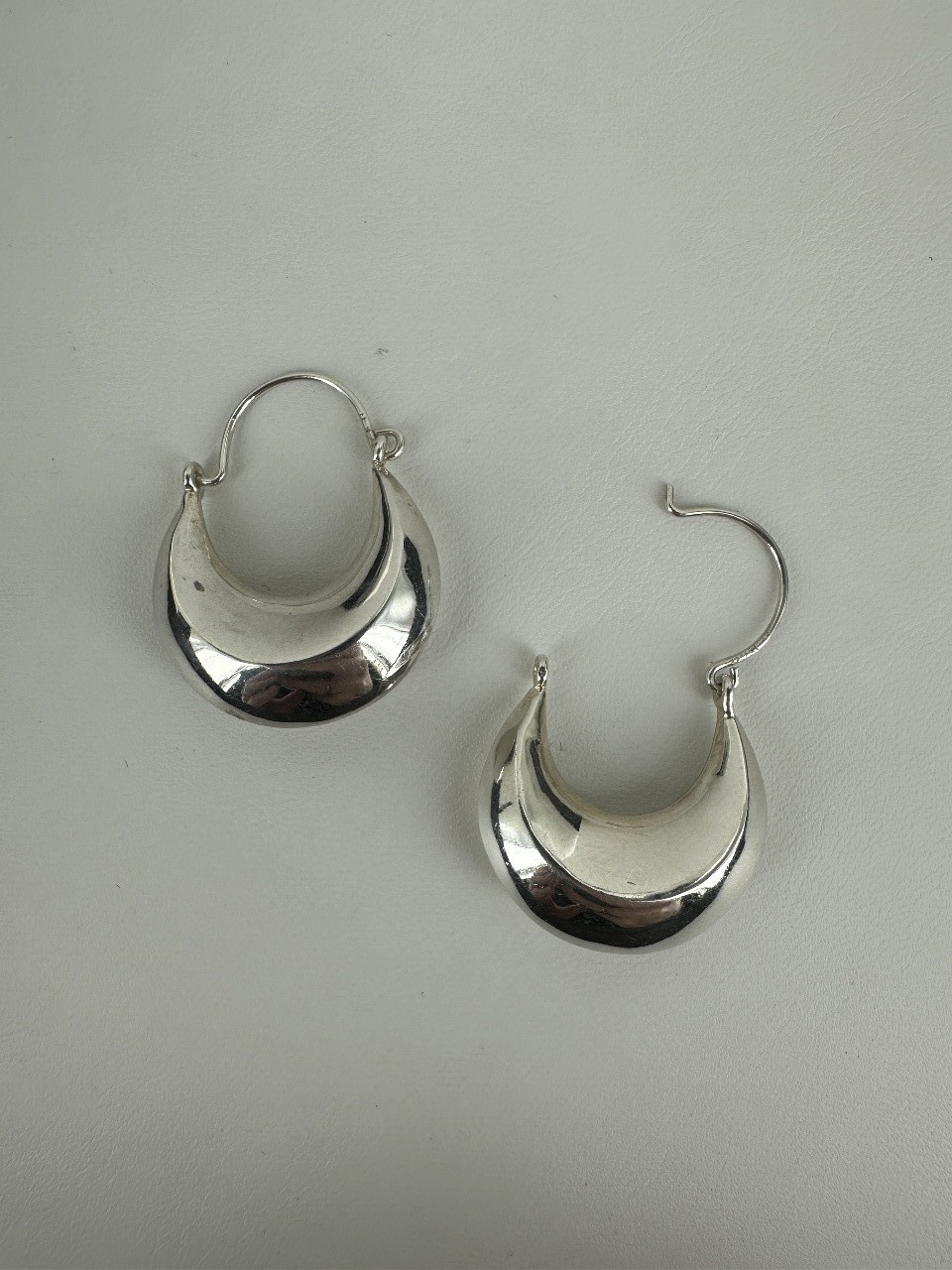 Vintage Sterling Silver Thick Puffy Crescent Hoop Dangle/Drop Earrings 1.25”