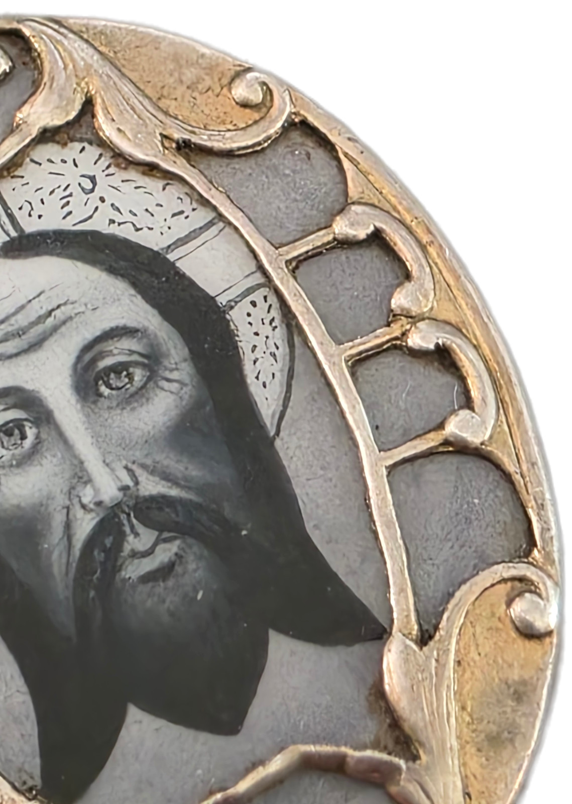 ANTIQUE RELIGIOUS PENDANT WITH THE FACE OF JESUS CHRIST ENAMELED PLAQUE Ca 1900s