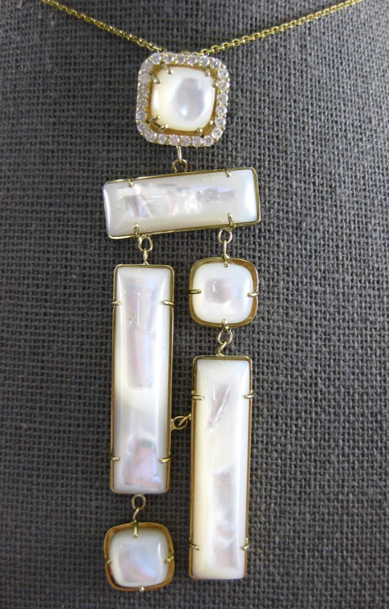 0.35CT DIAMOND & AAA MOTHER OF PEARLS 14K YELLOW GOLD 3D MULTI SHAPE FUN PENDANT