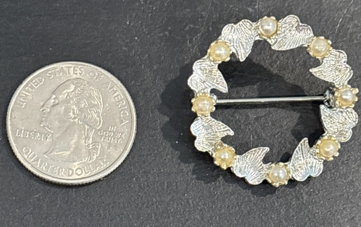 Lot 12 Fashion Jewelry Pins Vintage Now Faux Pearls Shell Leaf Leaves Flowers