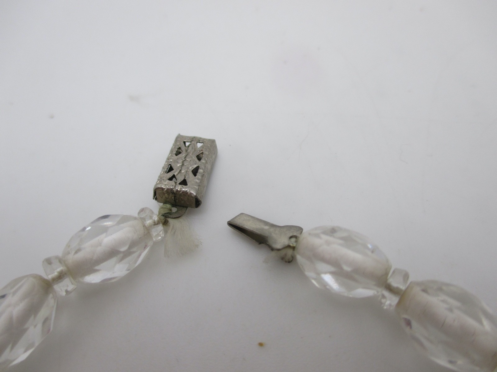VTG Faceted Oblong Crystal Glass Bead Choker Necklace 17″