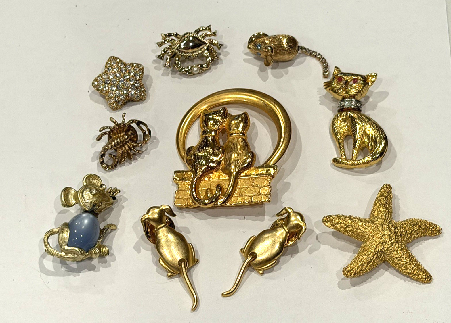 JJ JONETTE MONET AVON MIDAS MOUSE CAT DOG CRAB RHINESTONE STARFISH BROOCH LOT 10