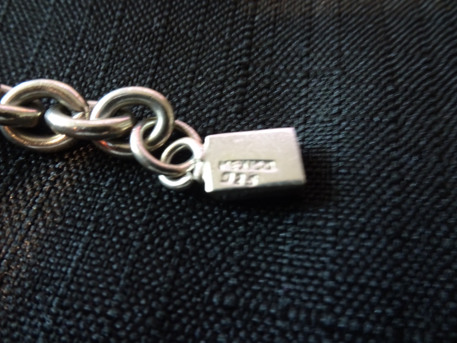 #714 VINTAGE STERLING SILVER MEXICO BRACELET-925–NICE