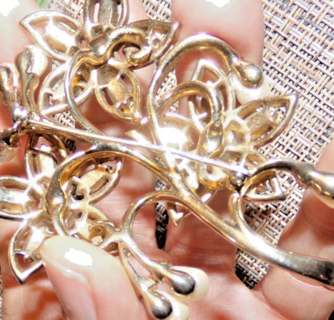CROWN TRIFARI signed pin WITH JAW DROPPING STONES—HUGE!!