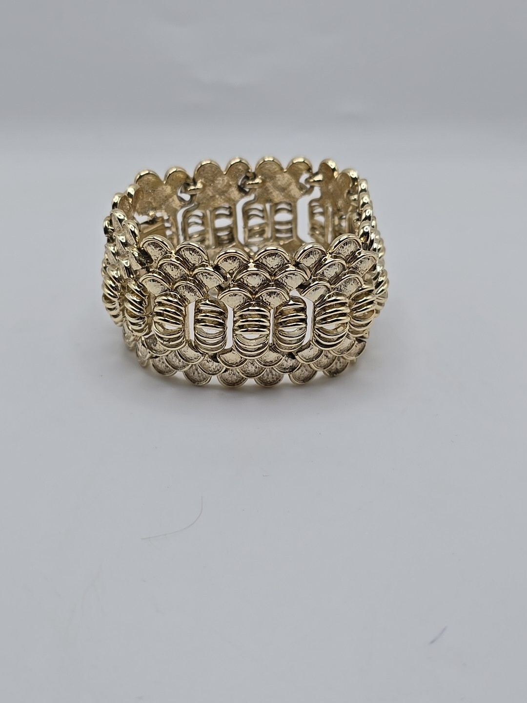 Vintage Coro Pegasus Gold Tone Wide Chunky Link Bracelet Foldover Clasp