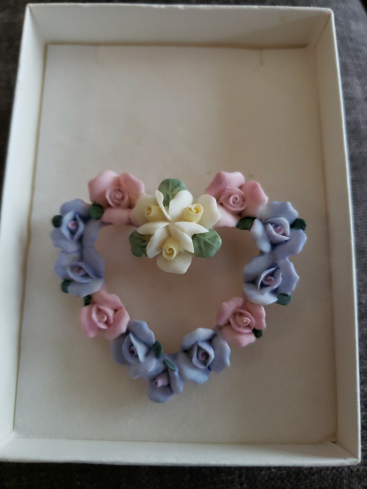 Avon HEARTS and ROSES Brooch Vintage Pin Yellow Pink Blue Floral Flowers
