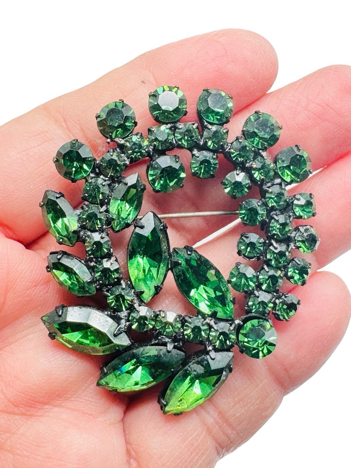 Vintage Weiss Signed Dark Green Rhinestone Brooch Pin Nice