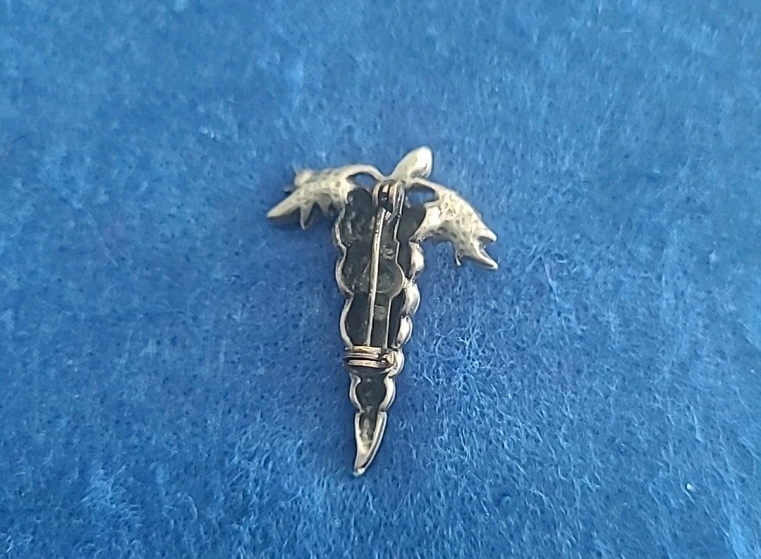 Fun Vintage Pewter Carrot w/Crystal Rhinestone Leaves On Top Brooch Pin