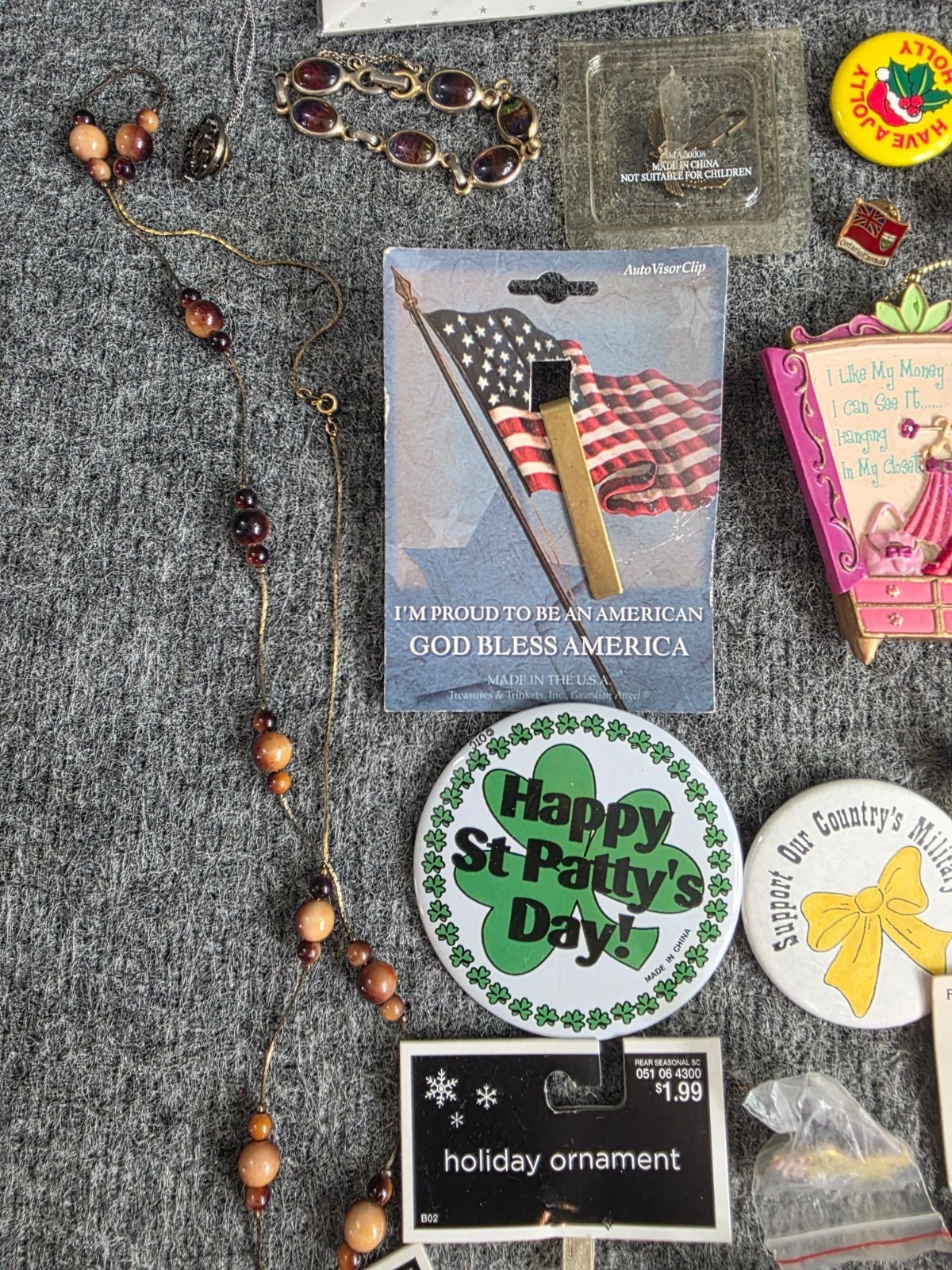 Vintage Jewelry Collectibles Lot Pins Ornaments Necklaces Bracelets Holiday