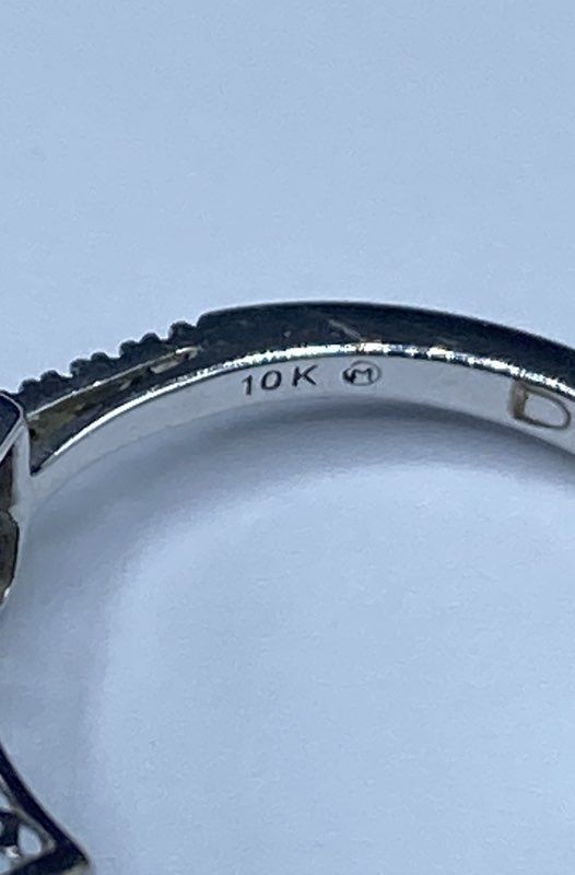 10K White Gold Round & Baguette Diamond Art Deco Style Cluster Ring Size 6.5