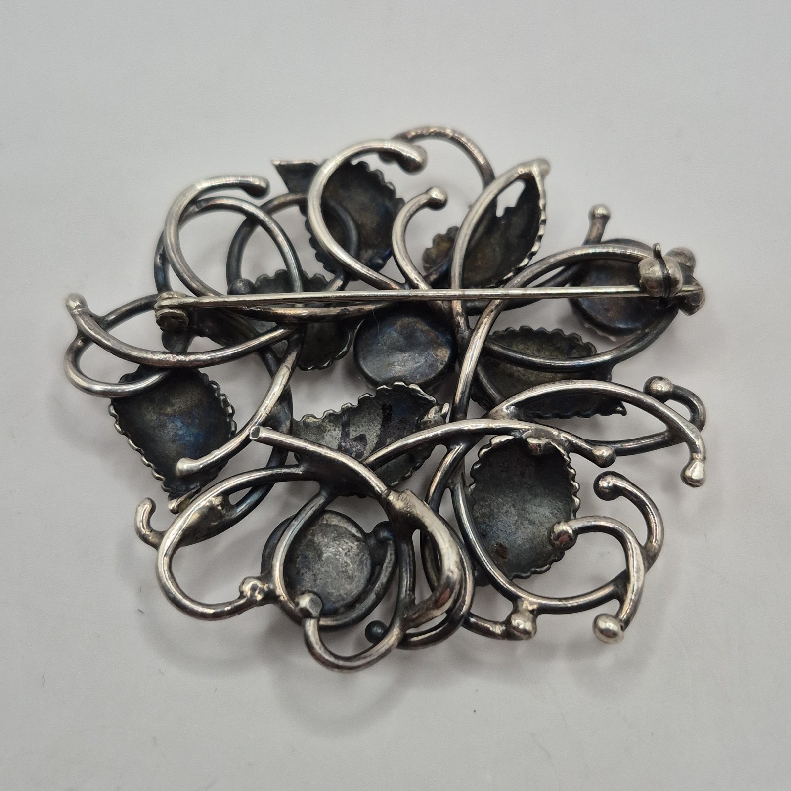 Vintage Sterling Silver 925 Leaf Nature Dark Red Garnet Cabs Filigree Pin Brooch