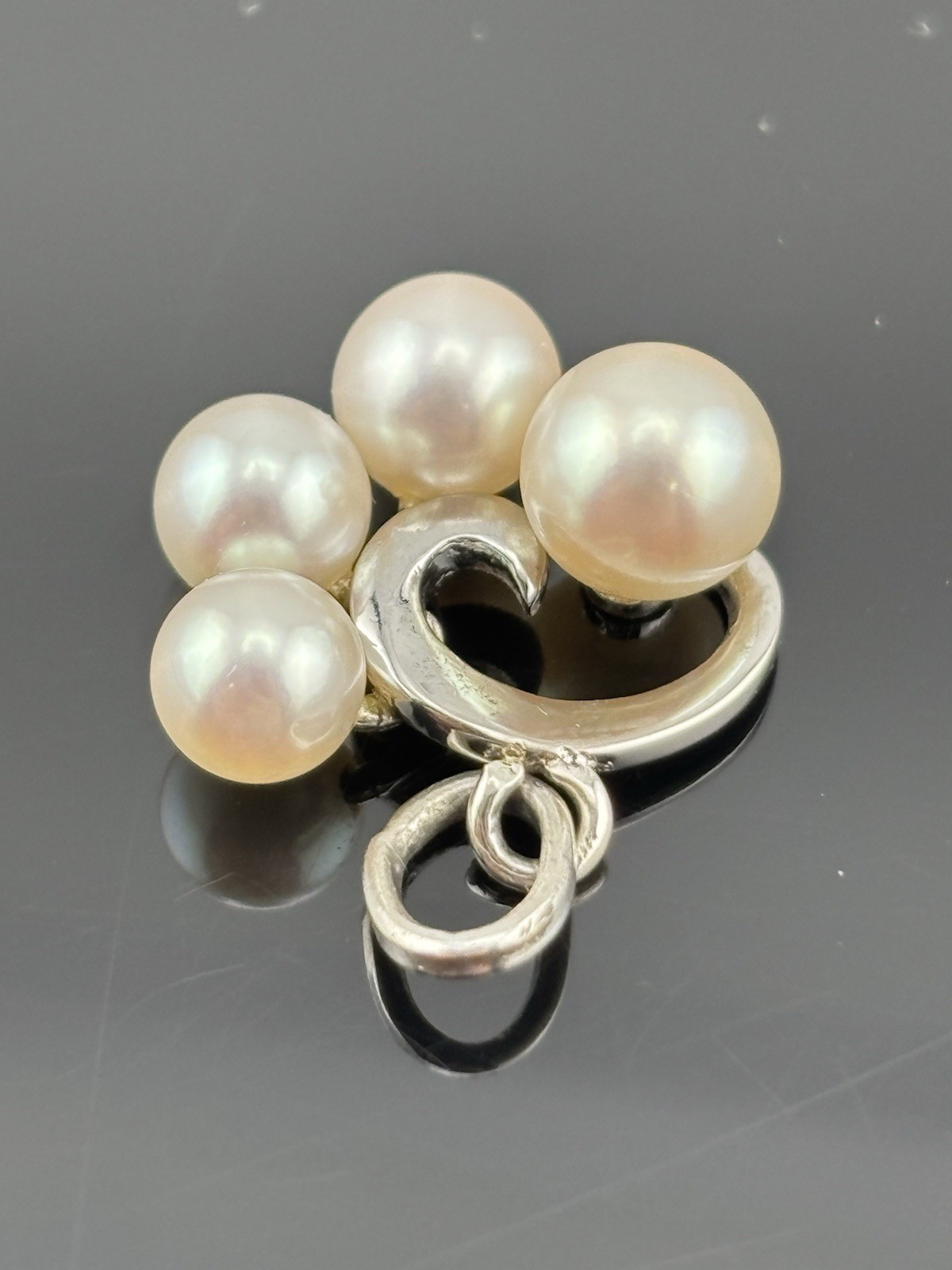 Vintage Sterling Silver Mikimoto Akoya Pearl Pendant 4 Pearls Swirl Charm .75″