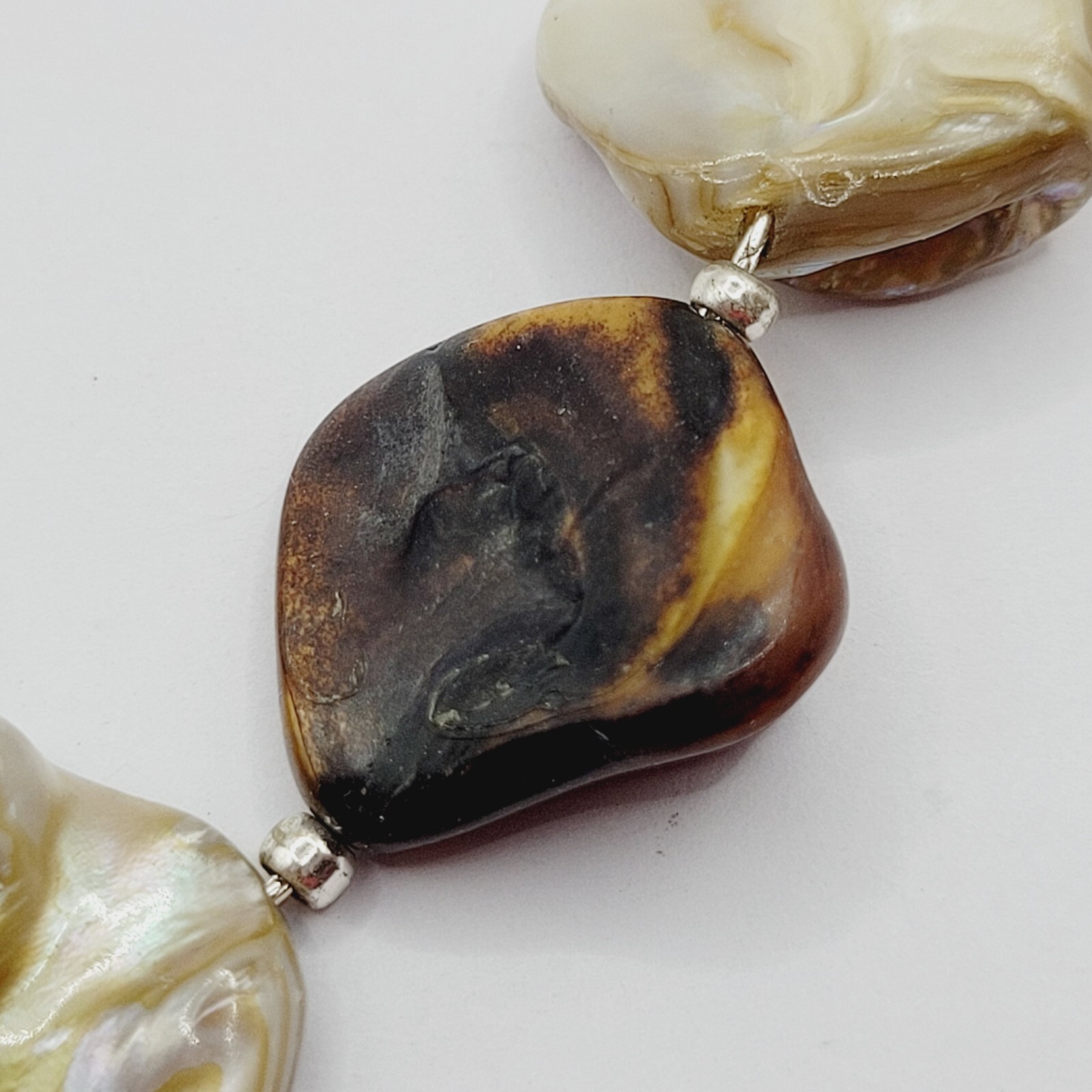 Chunky Mother of Pearl Shell Bead Neutral Color Silver Tone Chain Vtg Necklace