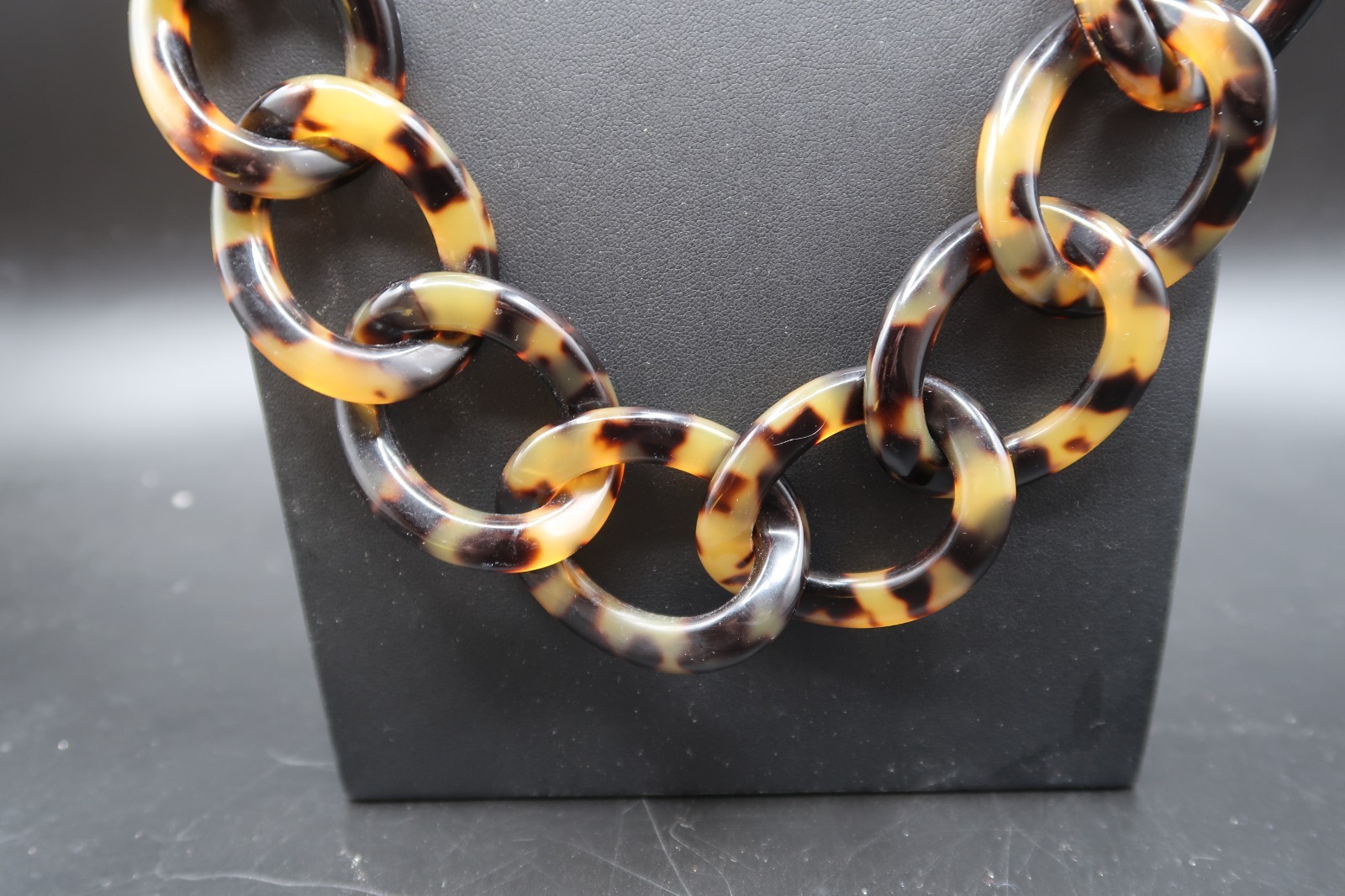 Vtg Chunky Tortoise Shell Large Link Necklace Acrylic Celluloid Bakelite