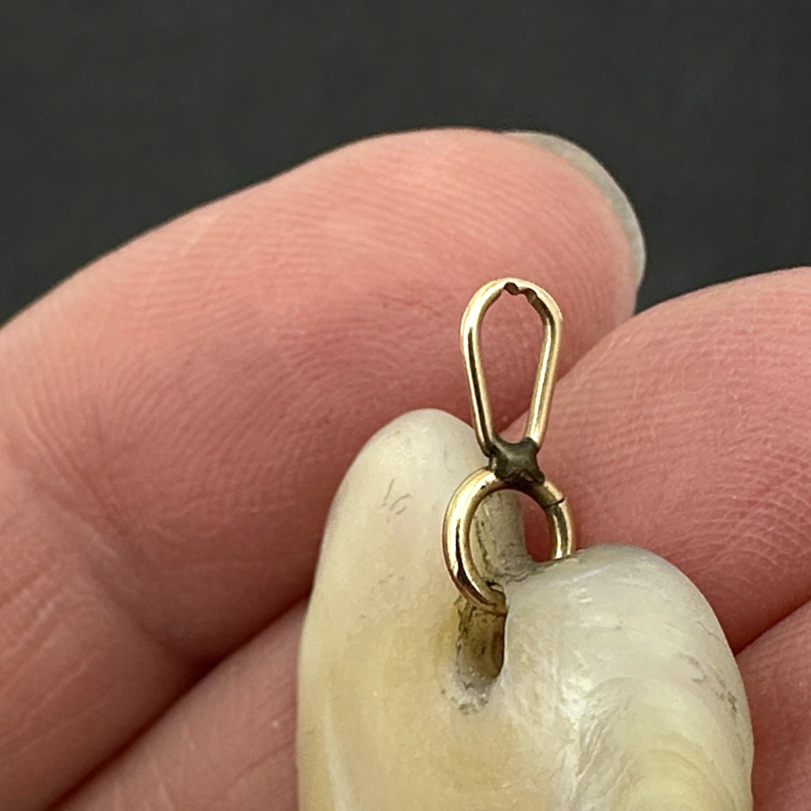 MOTHER OF PEARL vintage heart pendant – 14K yellow gold bail carved white shell