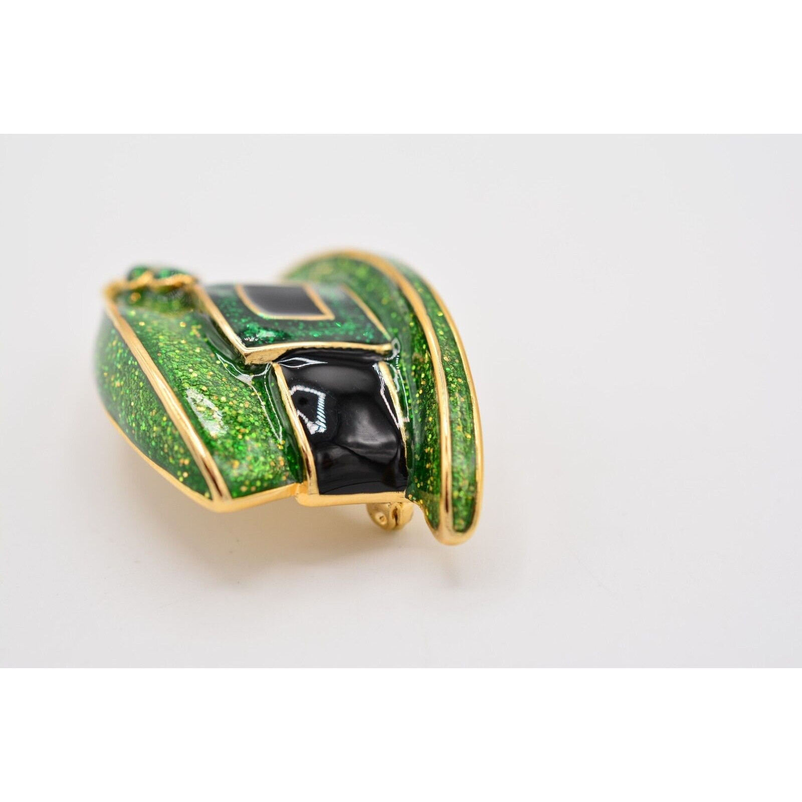 Vintage Leprechaun Pin Brooch Shamrock Hat Green St. Patrick’s NOS 1980s BinA5