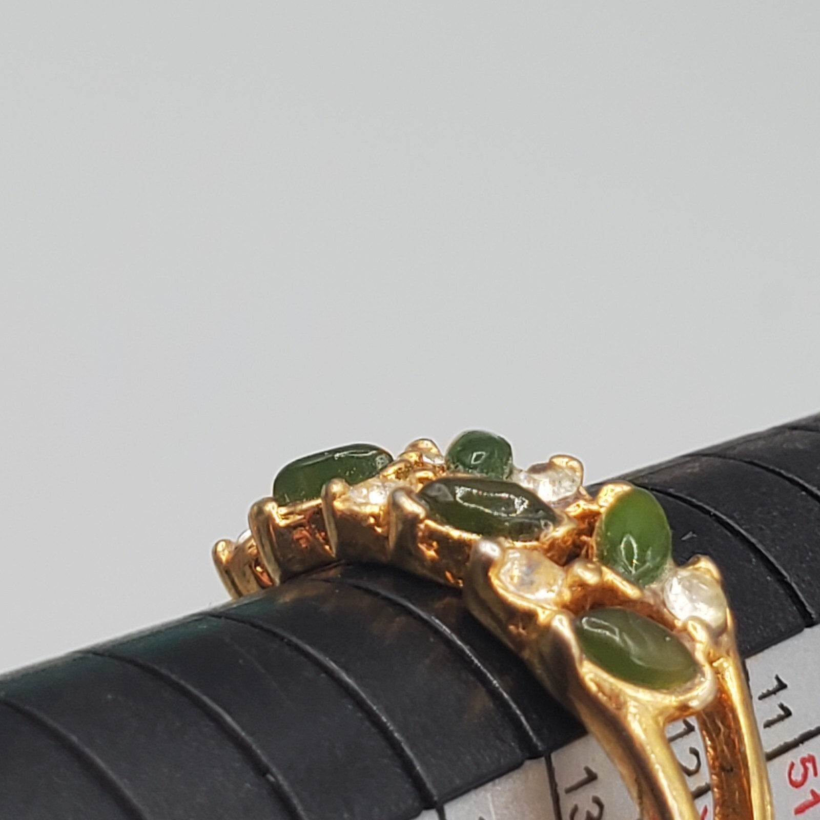 Vintage UNCAS Ring Gold Tone Rhinestone Faux Jade Right Hand Size 6.5