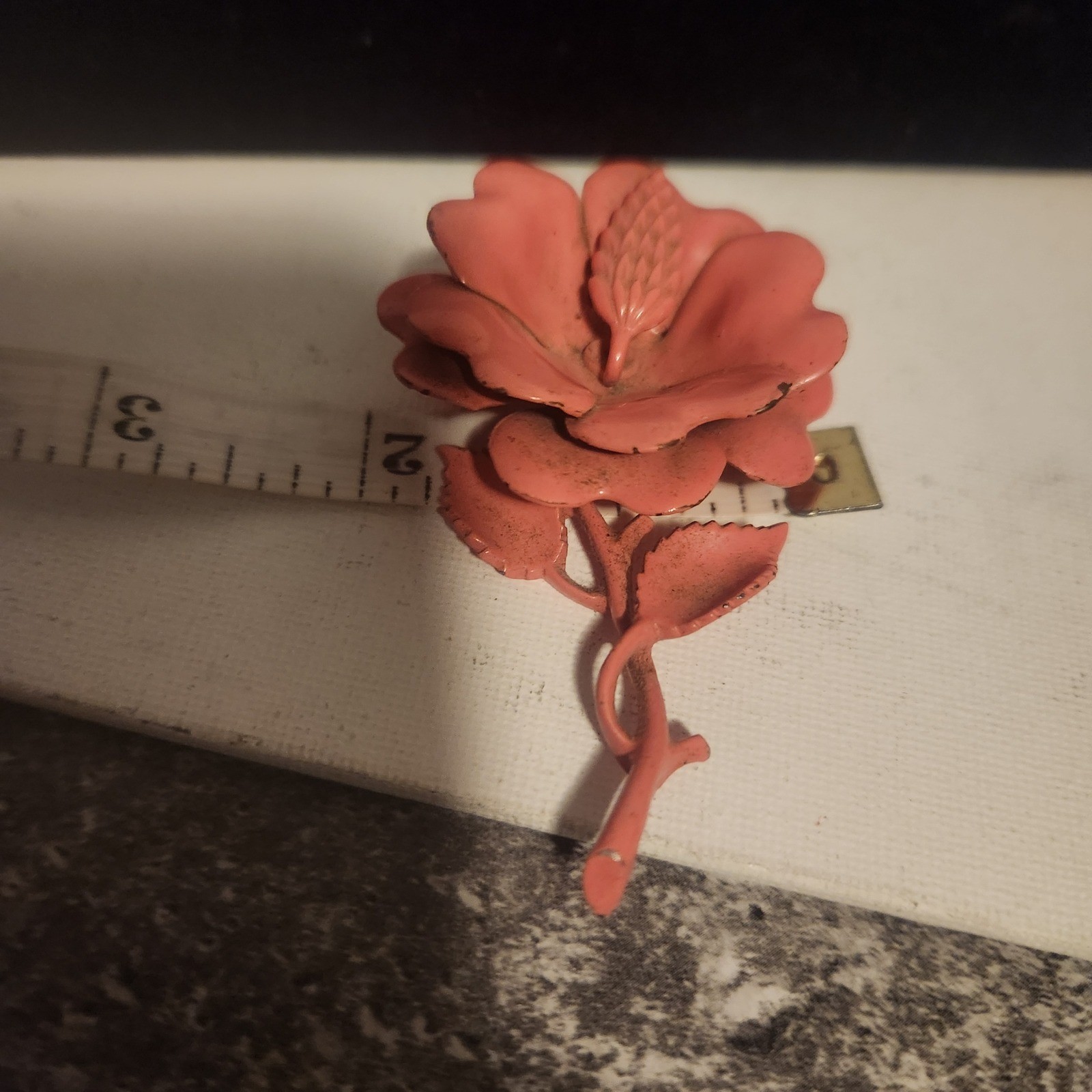 Vtg Pink Enamel Flower Brooch Mod pop art Floral Pin Matte Finish Style