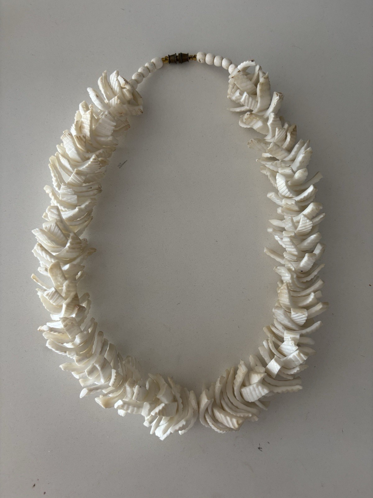 Vintage Carved Shell Statement Necklace White Coastal Resort Artisan Collar