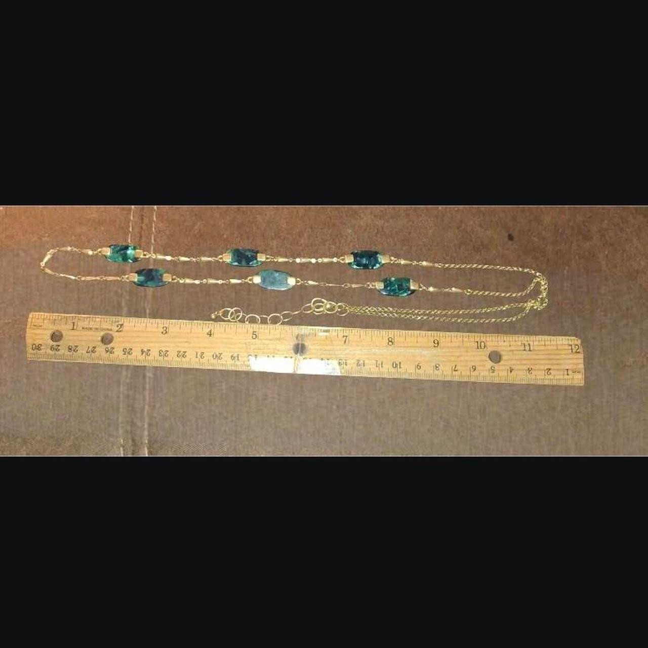 shelled resin elegant station necklace with earrings goldtone