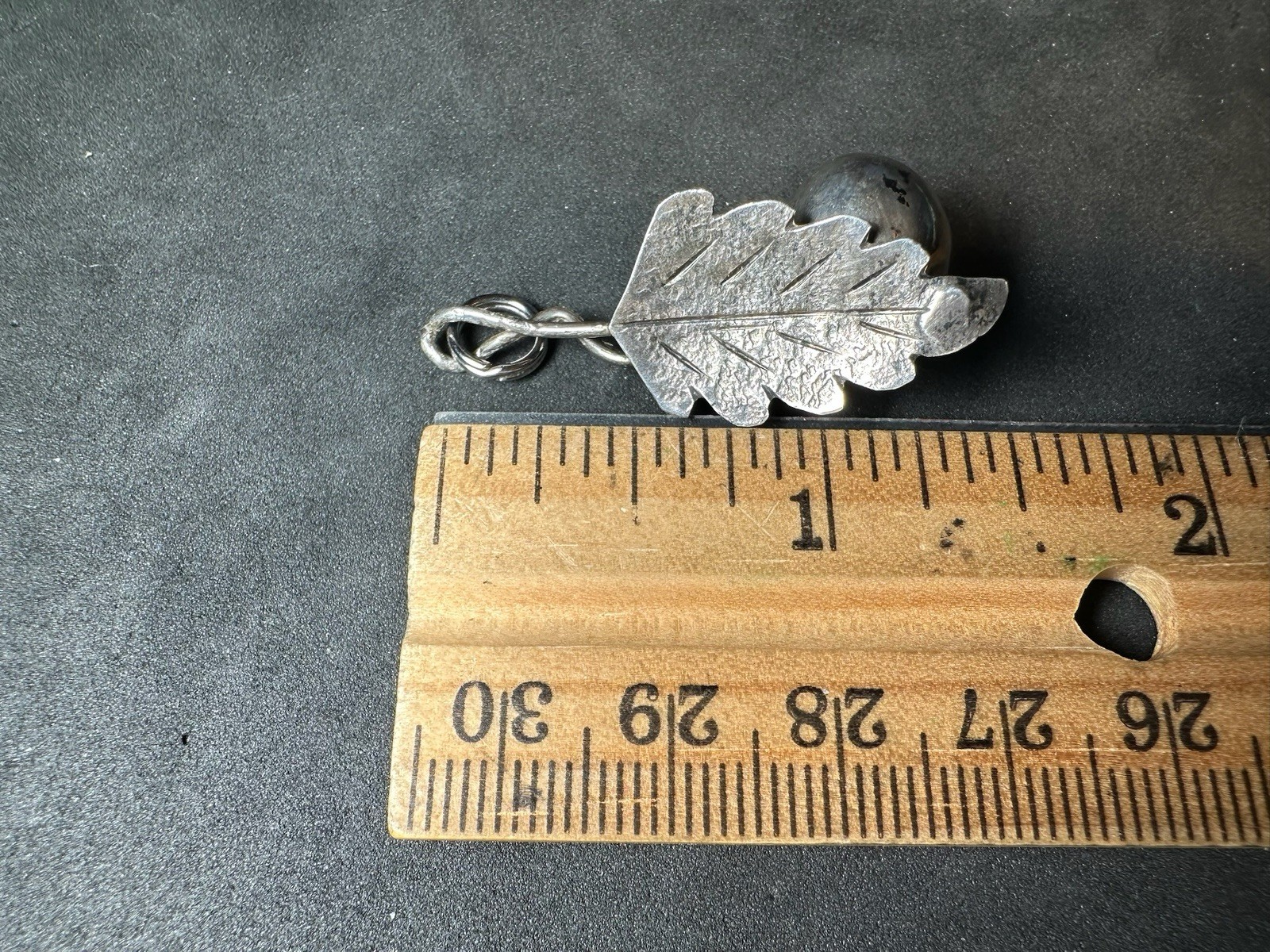 2.64g Vintage Sterling Silver 925 Leaf Acorn Ball Nature Charm Pendant M
