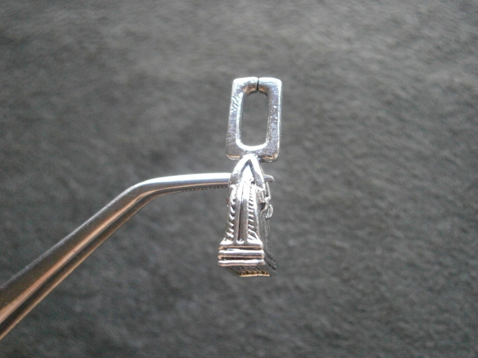 Handbag Purse Vintage Shiny Silvertone Bracelet Charm Pendant ~Large Bail ~ 4.5g