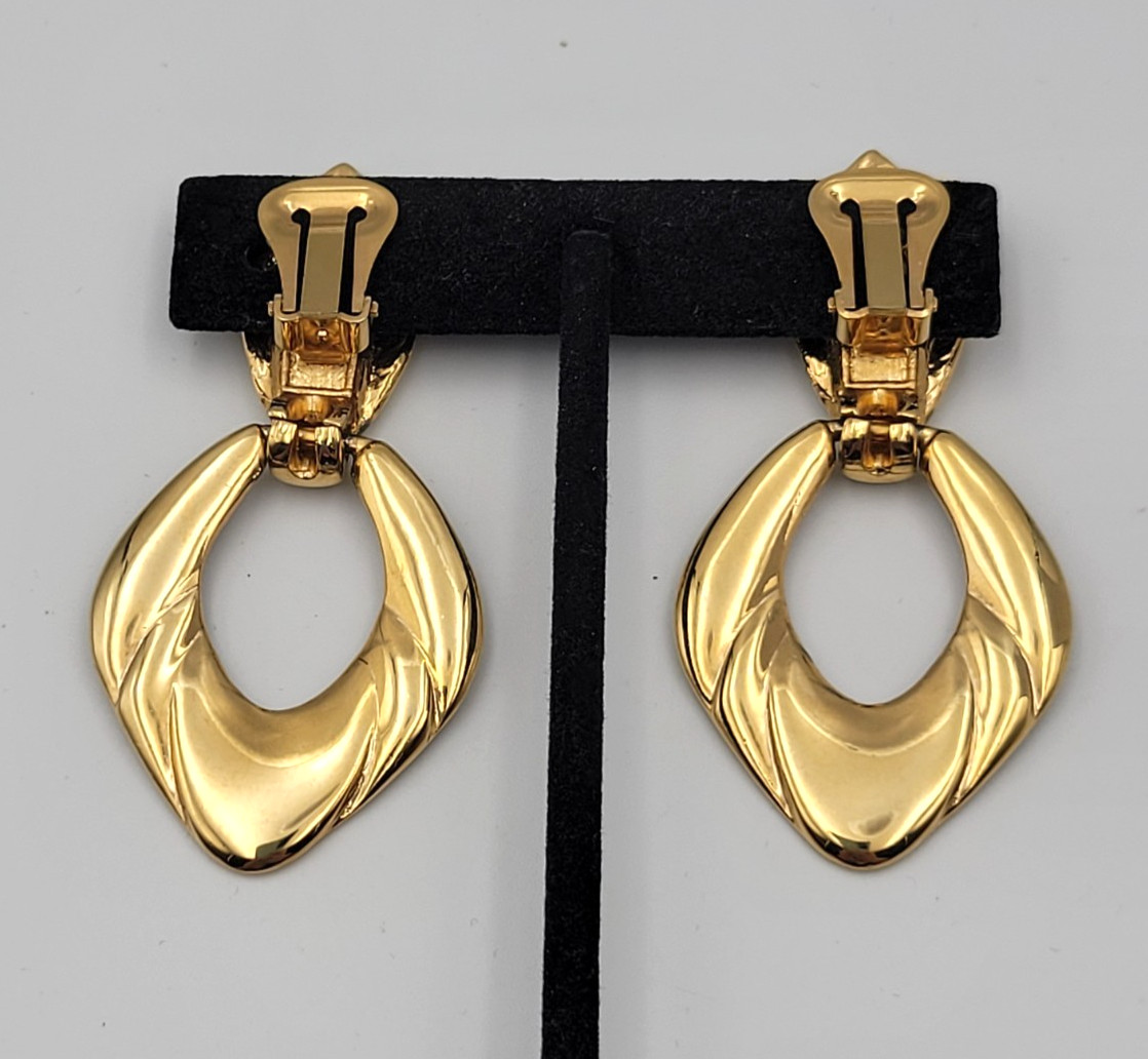 Lot of 2 Gold Tone Dangle Drop Clip on Earring Black Enamel Door Knocker Classic