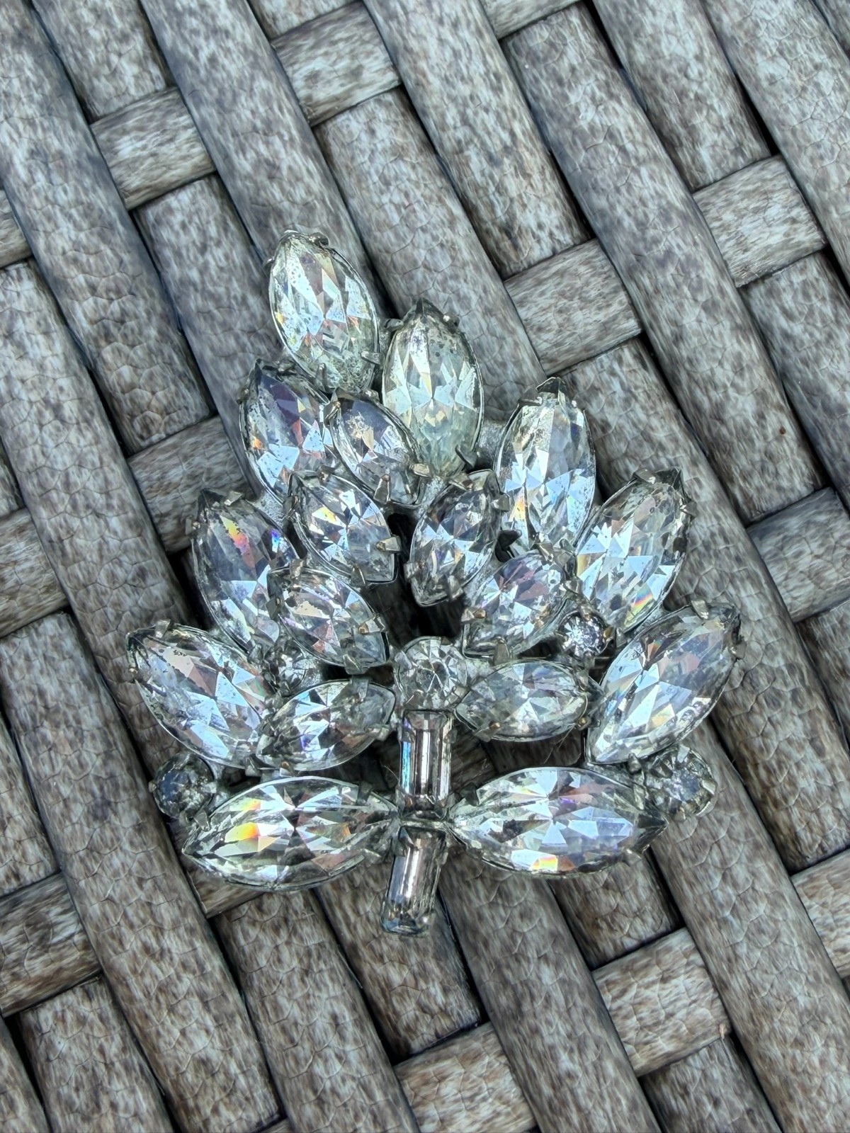 Leaf Vintage Clear Rhinestone Brooch 1.5-2″