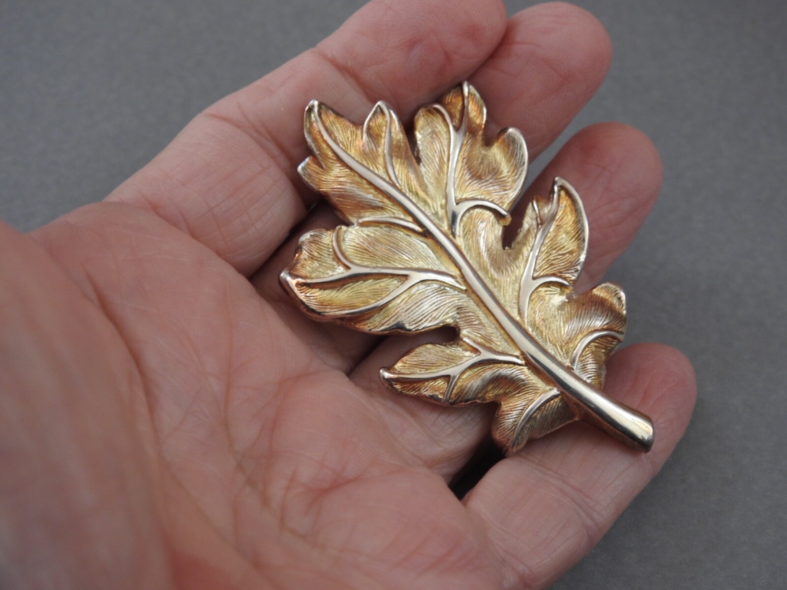 beautiful gold washed STERLING SILVER LEAF PIN heavy brooch