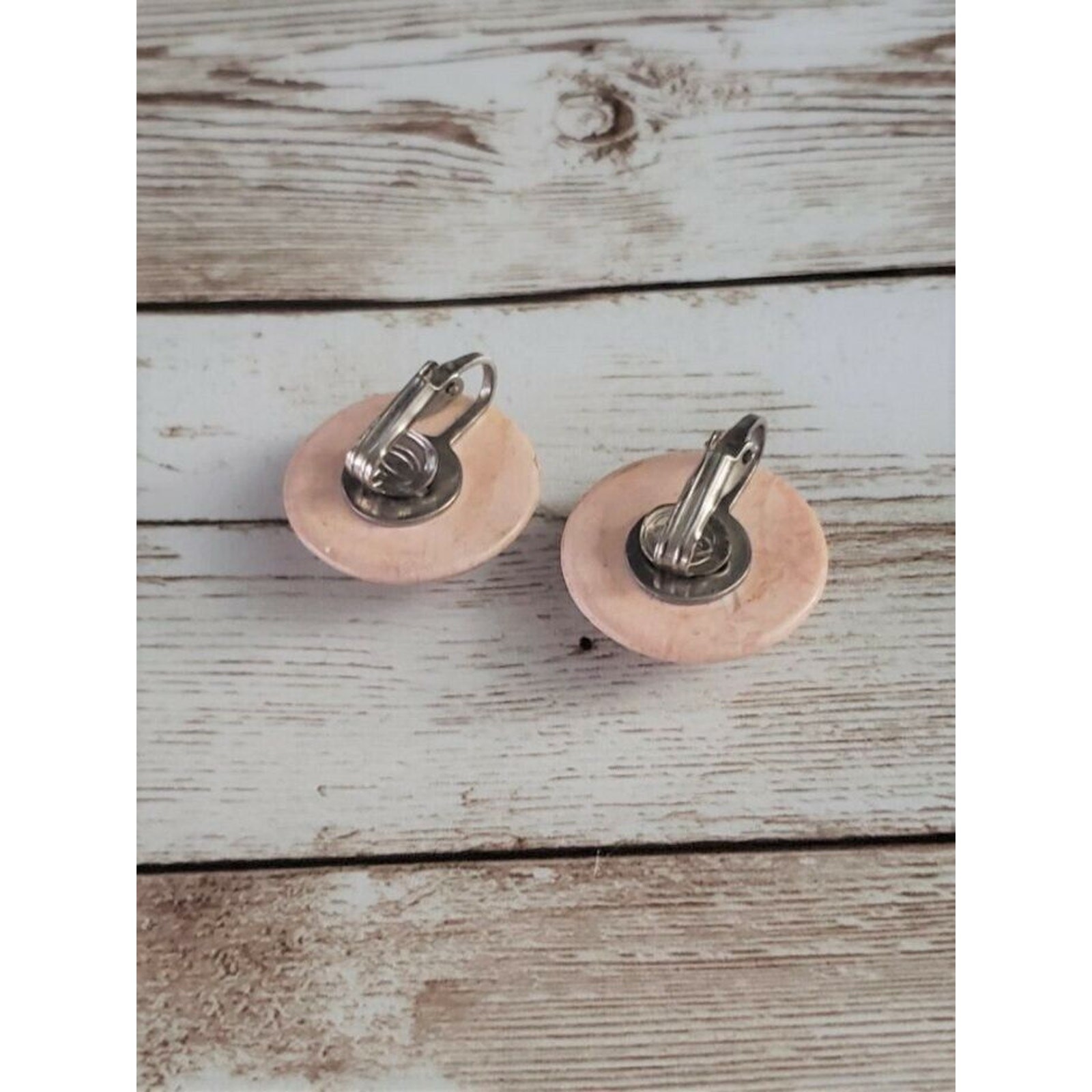 Vintage Clip On Earrings Light Pink Stone Pattern Circle