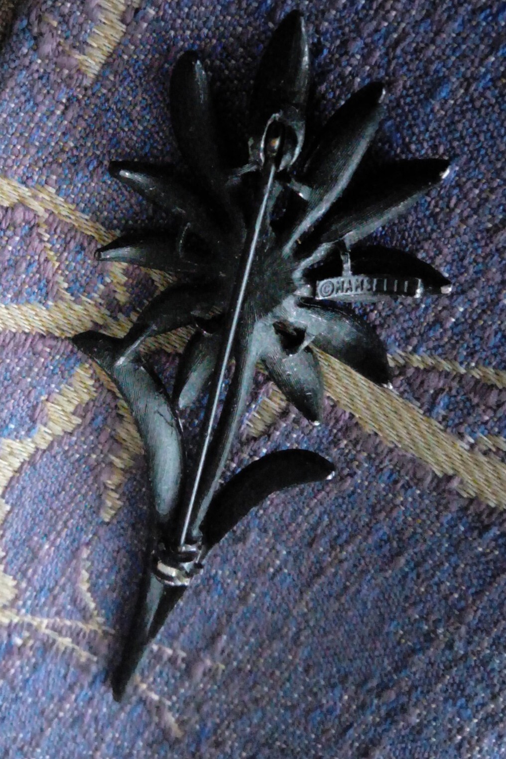 Vtg Mamselle Daisy Flower Pin Brooch Black Enamel Finish On Brushed Silvertone