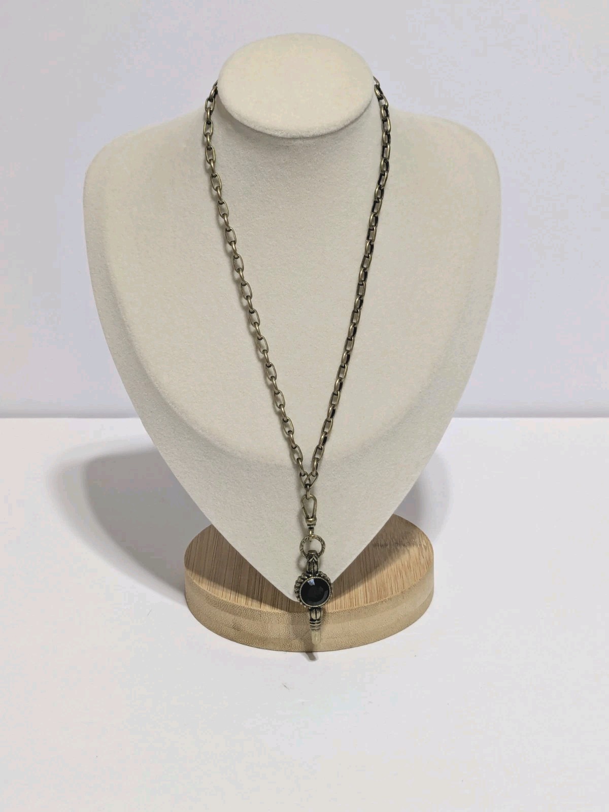 Gold Tone Antique Style Necklace -Reversible Etched Heart & Glass Pendant 16″