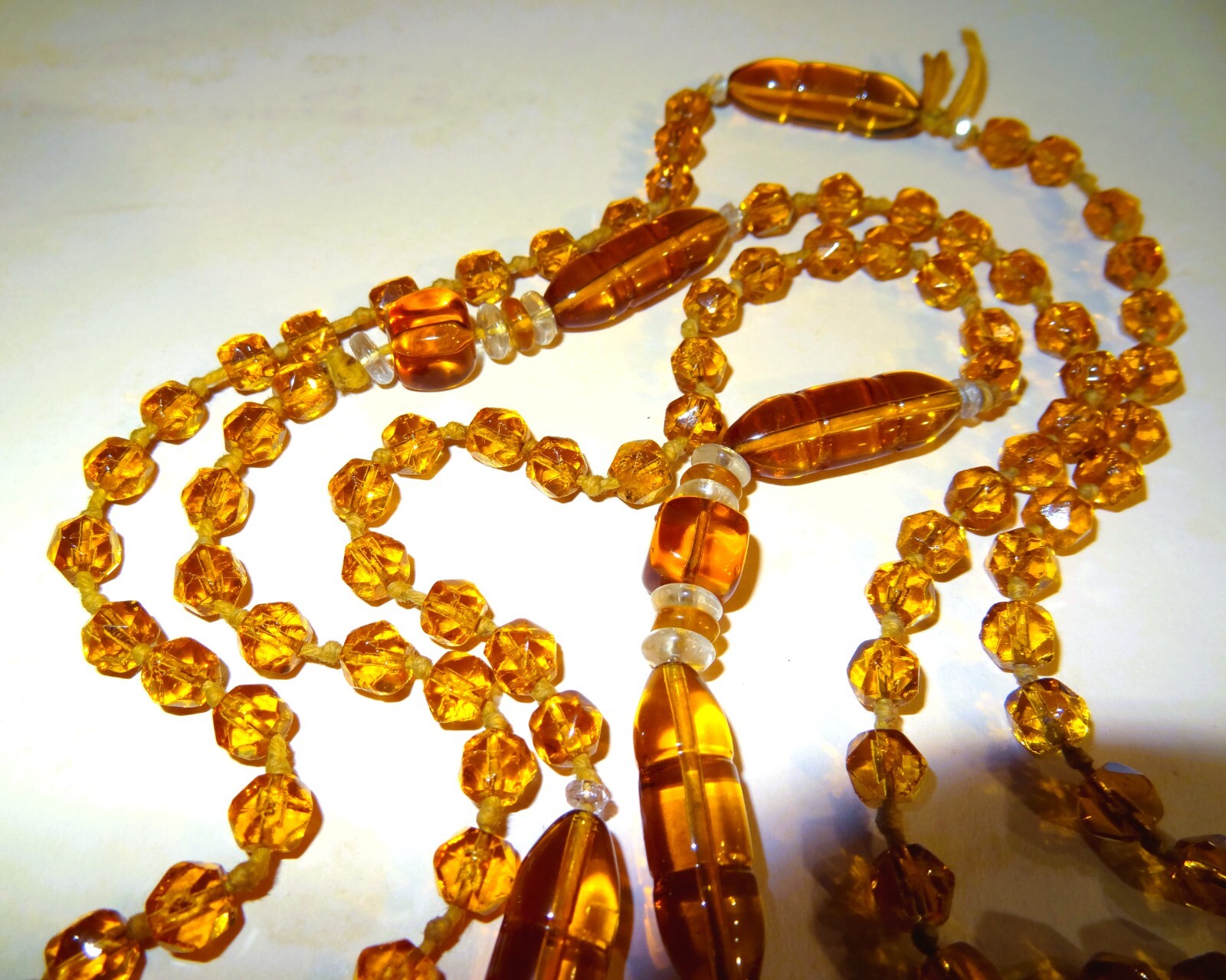 ART DECO HONEY AMBER GLASS BEAD NECKLACE CZECH Bohemian ANTIQUE 60″ MAX NEIGER ?
